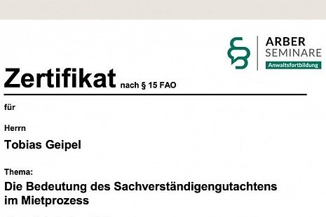 Foto Kontinuierliche Qualifikation an der Schnittstelle von Technik und Recht: Am 20. Oktober 2026 nahm Tobias Geipel an der Fachfortbildung „Die Bedeutung des Sachverständigengutachtens im Mietprozess“ (ARBER-Seminare) teil, geleitet von Joachim Seus (Vorsitzender Richter am Landgericht). Im Fokus standen aktuelle Anforderungen an Beweisbeschlüsse, Tatsachenfeststellungen und die gerichtliche Verwertbarkeit.